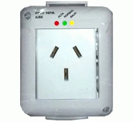 [61001] BASE EXT. 20AMP PROTECTOR DE TENSION MAX 2400W
